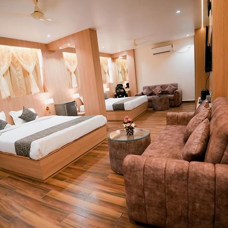 Hotel Jk Palace Prayagraj Exterior photo