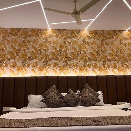 Hotel Jk Palace Prayagraj Exterior photo