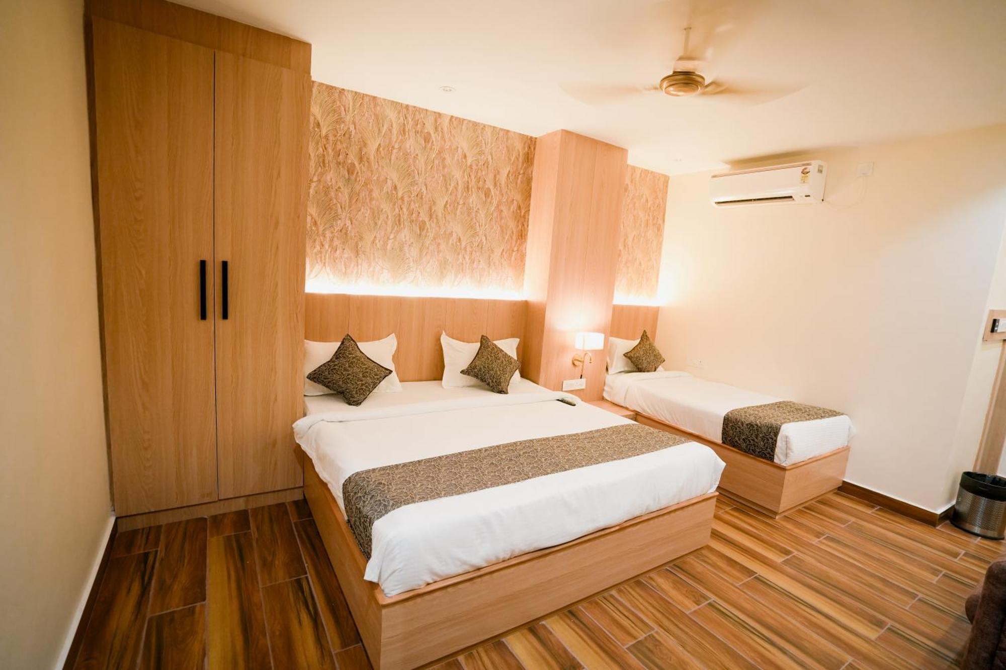 Hotel Jk Palace Prayagraj Exterior photo