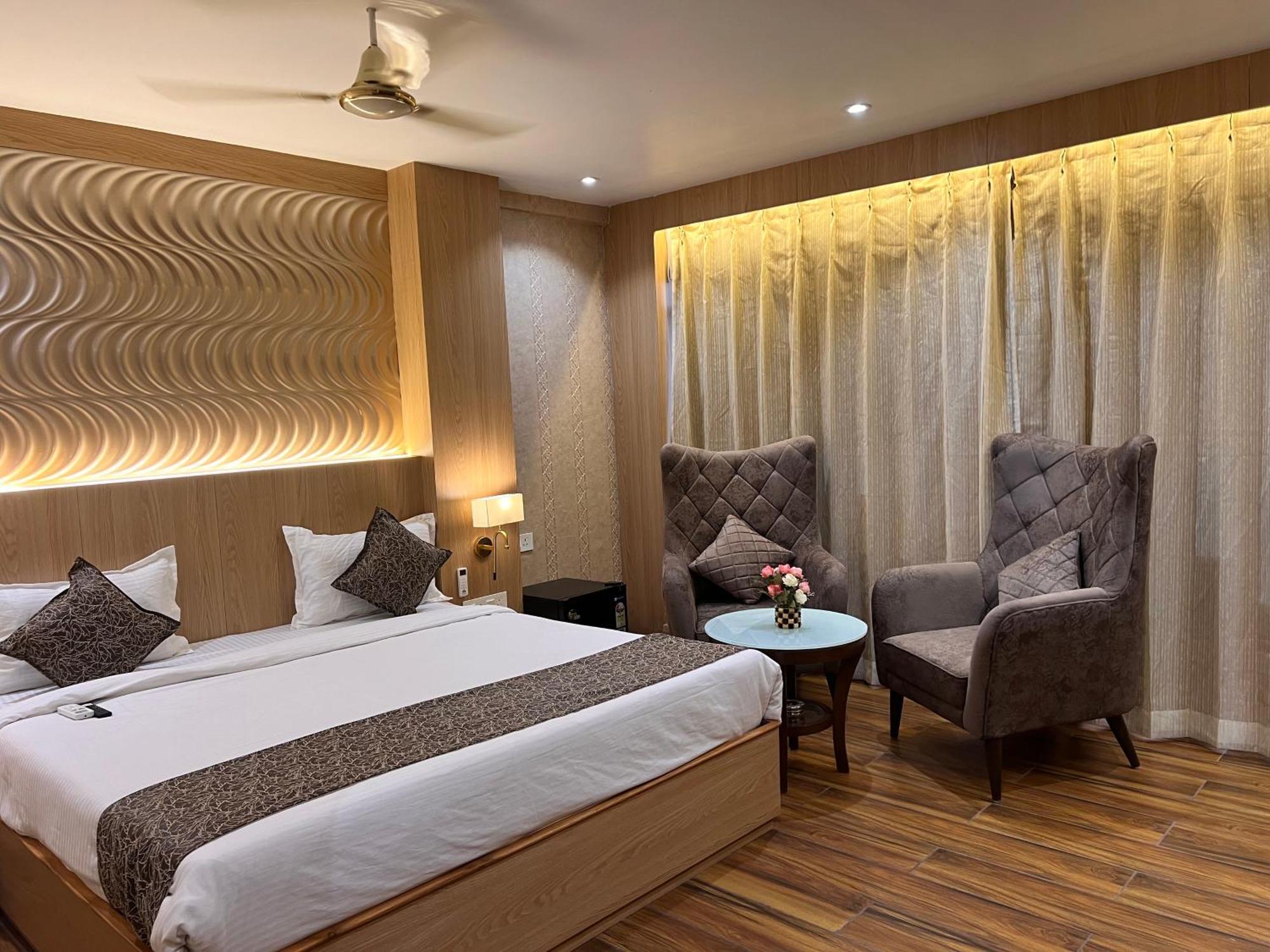 Hotel Jk Palace Prayagraj Exterior photo