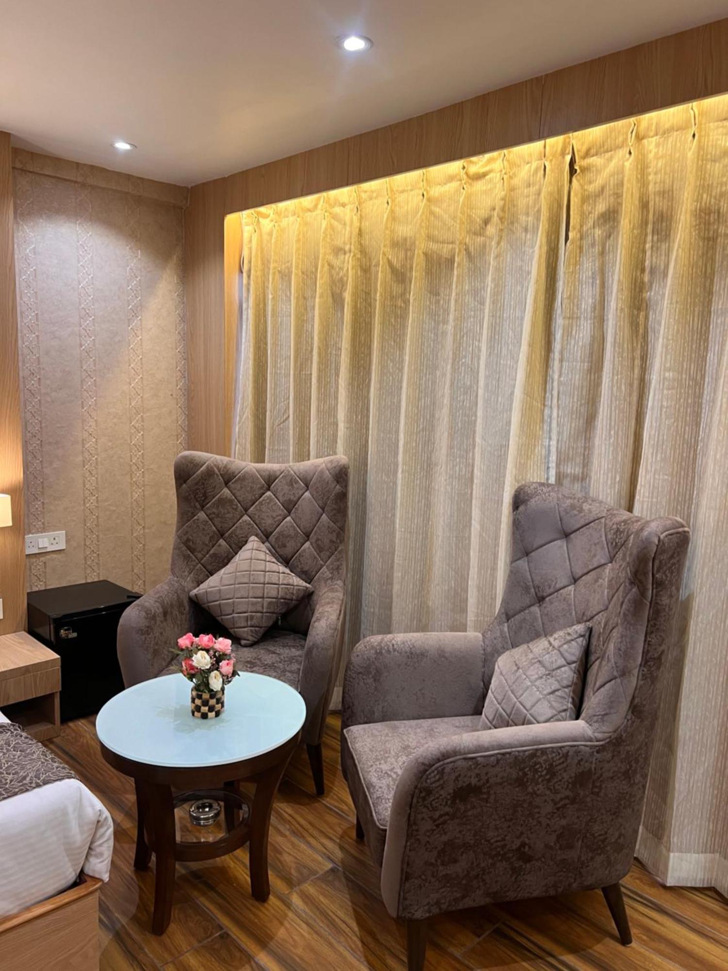 Hotel Jk Palace Prayagraj Exterior photo