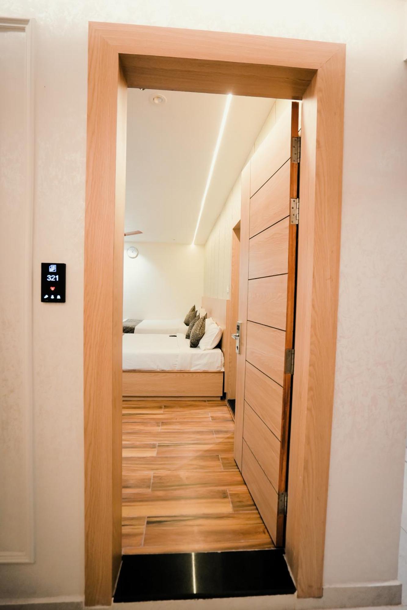 Hotel Jk Palace Prayagraj Exterior photo